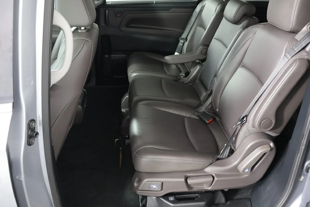 Used 2023 Lunar Silver Metallic Honda EX-L image 21