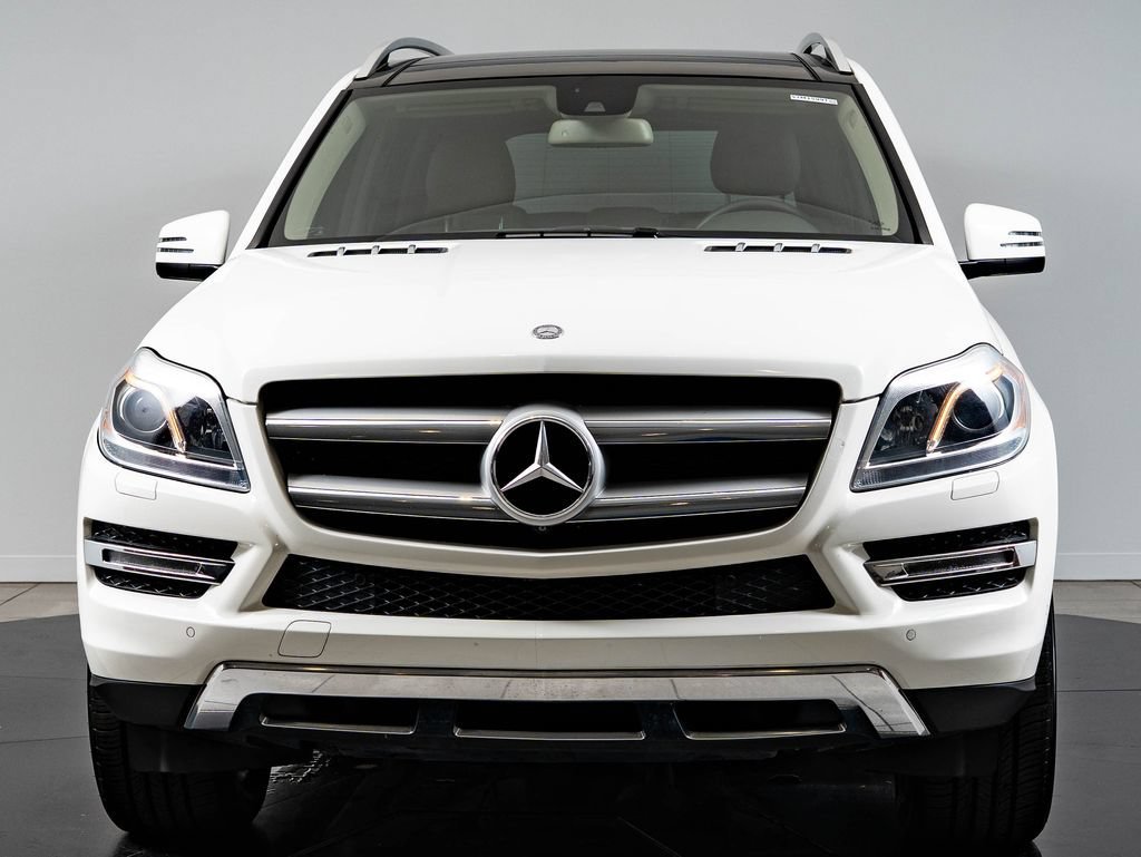 Used 2016 Polar White Mercedes-Benz GL 450 image 2