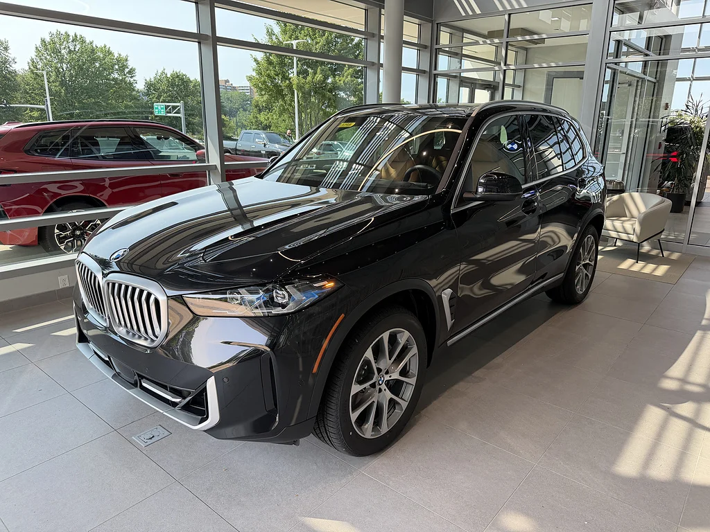 New 2026 Black Sapphire Metallic BMW xDrive40i image 3