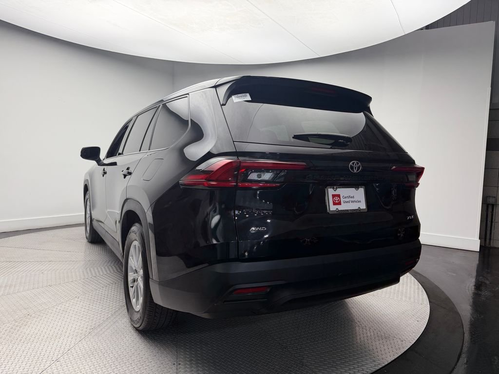 Used 2025  Toyota XLE image 39