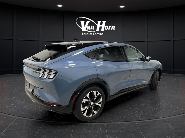 Used 2023 Vapor Blue Metallic Ford Premium image 7