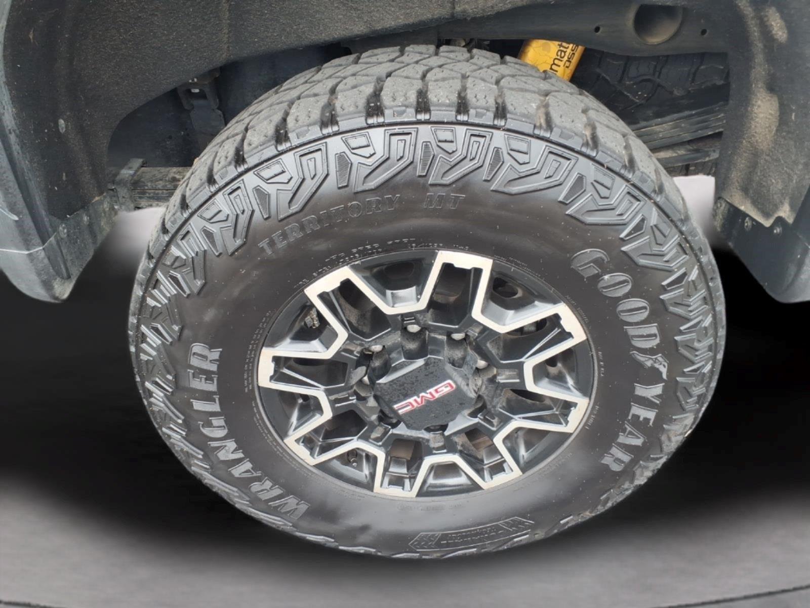 Certified Used 2025 Sterling Metallic GMC AT4X image 10