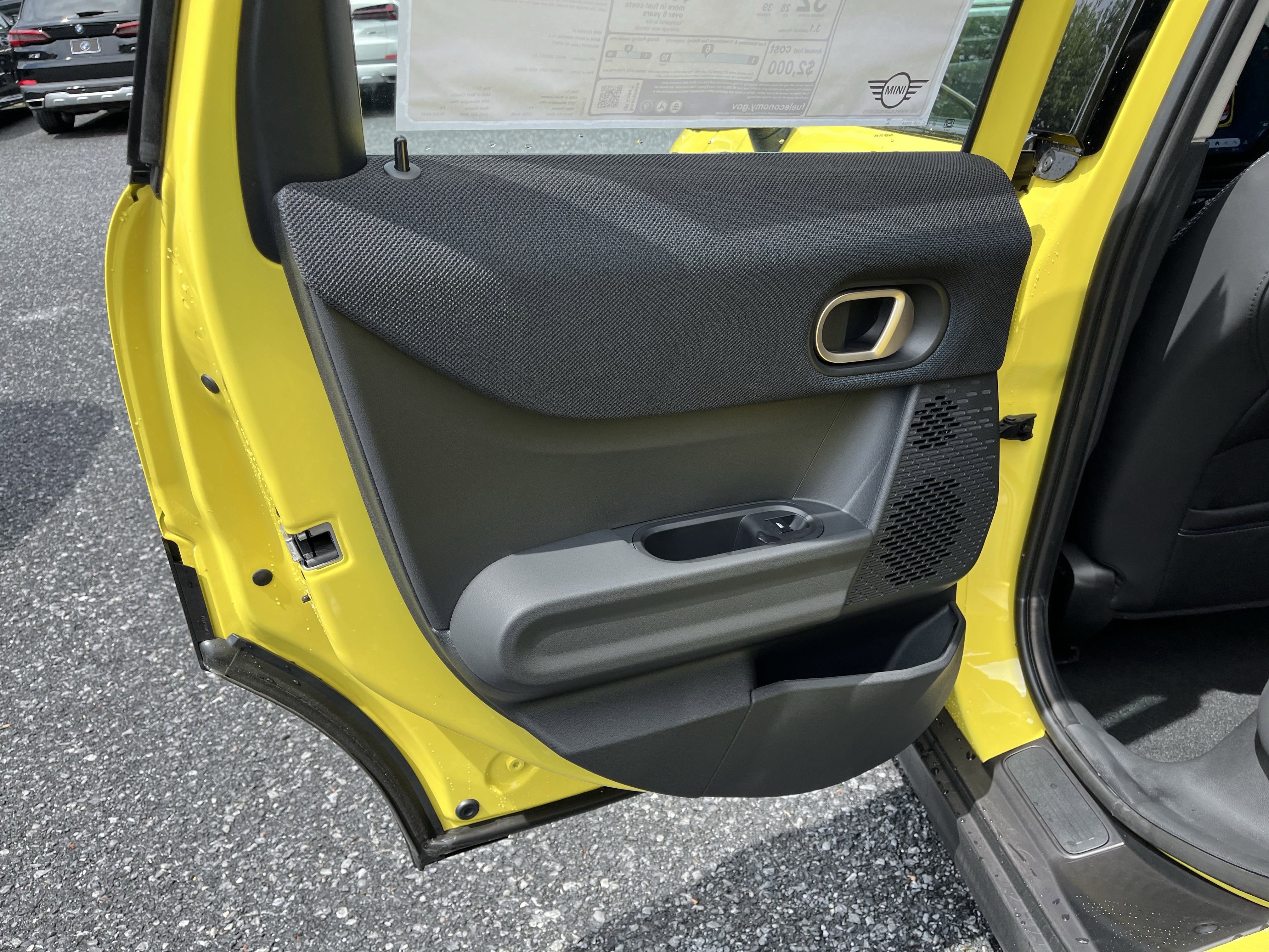 Certified Used 2025 SUNNY SIDE YELLOW MINI  image 17