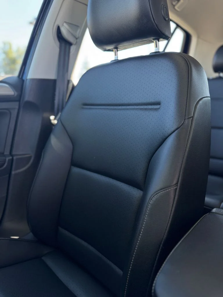 Used 2016 Night Blue Metallic Volkswagen TSI SE 4-Door image 31