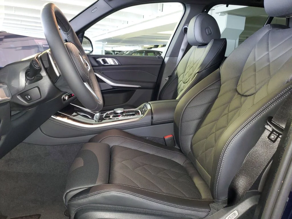 Used 2026 Blue BMW sDrive40i image 16