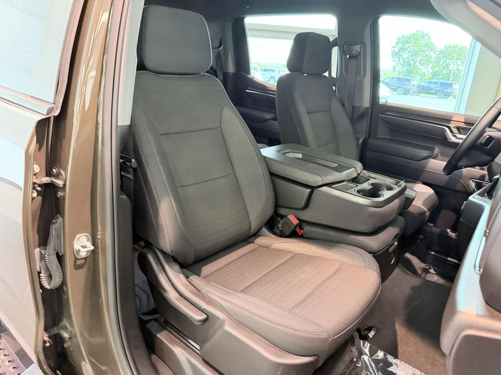 Used 2023 HARVEST BRONZE METALLIC Chevrolet LT image 31