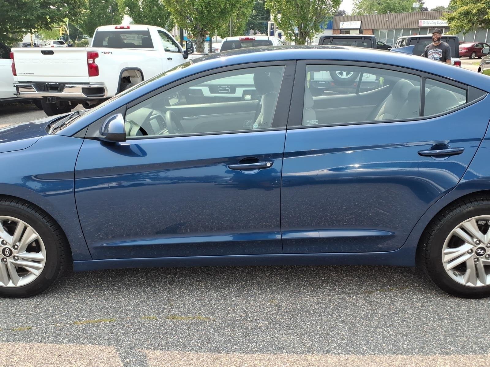 Used 2020 Lakeside Blue Hyundai SEL image 8