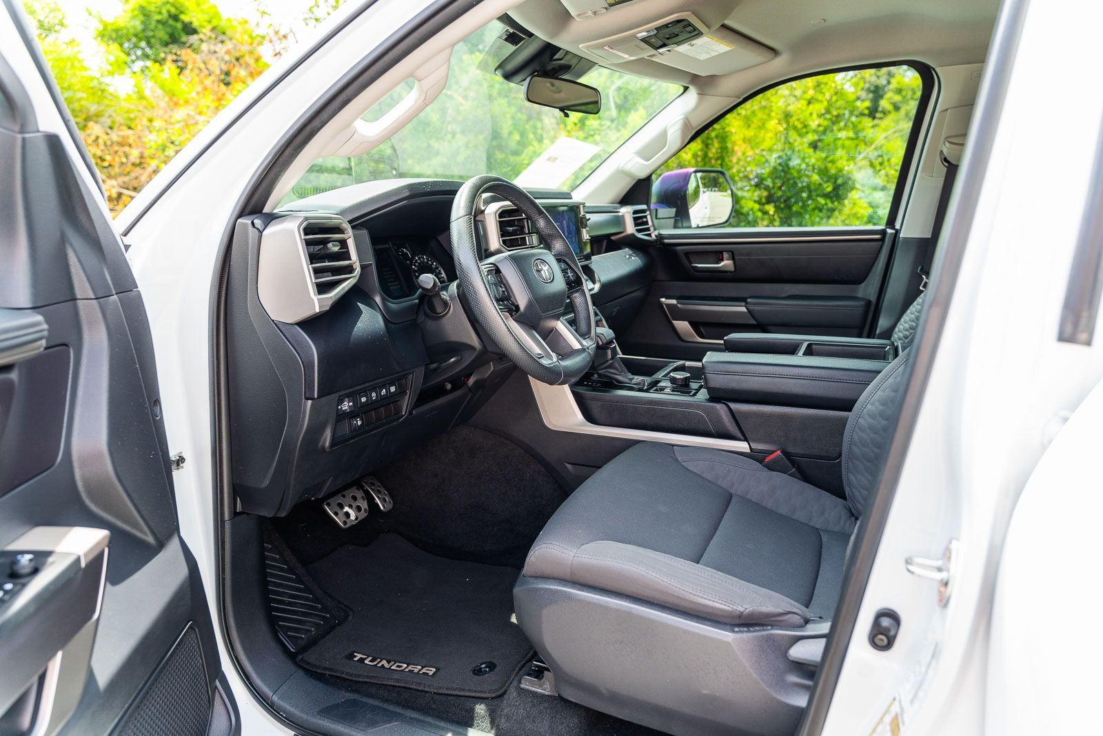 Used 2024 White Toyota SR5 image 18