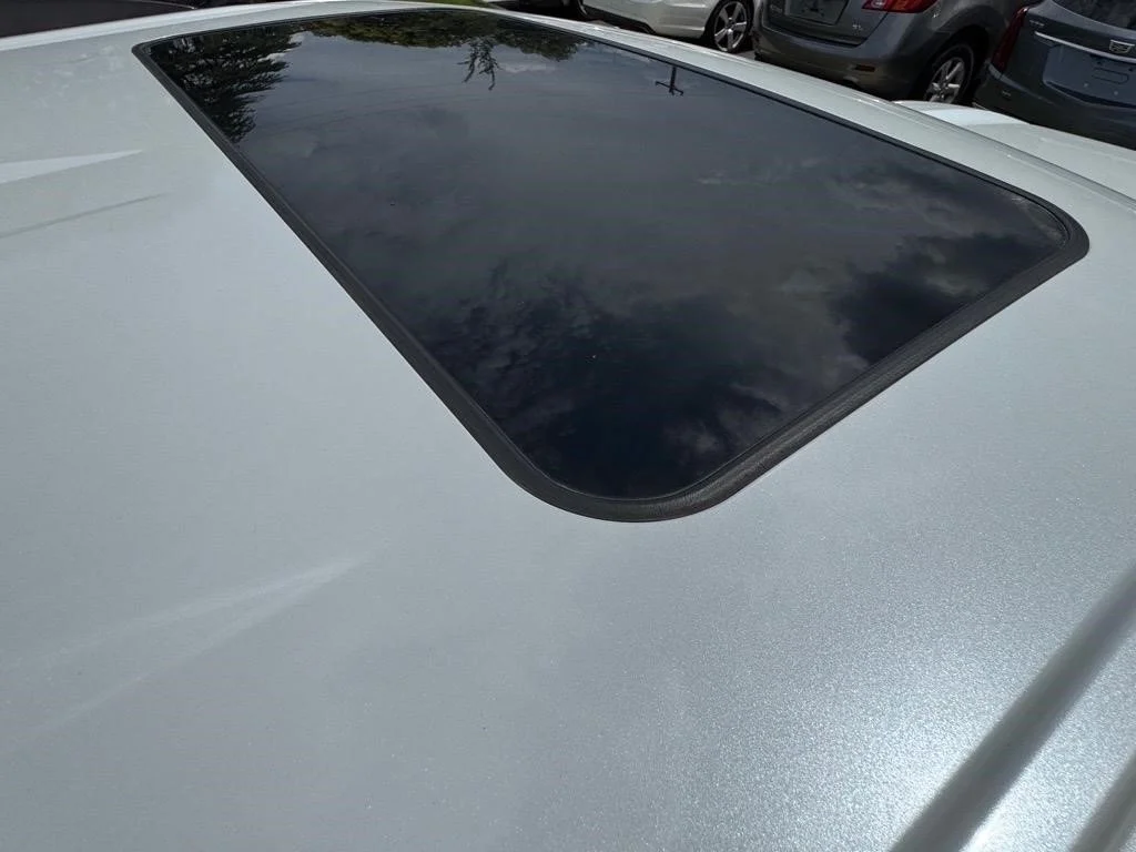 Used 2023 Pearl Toyota Limited image 12