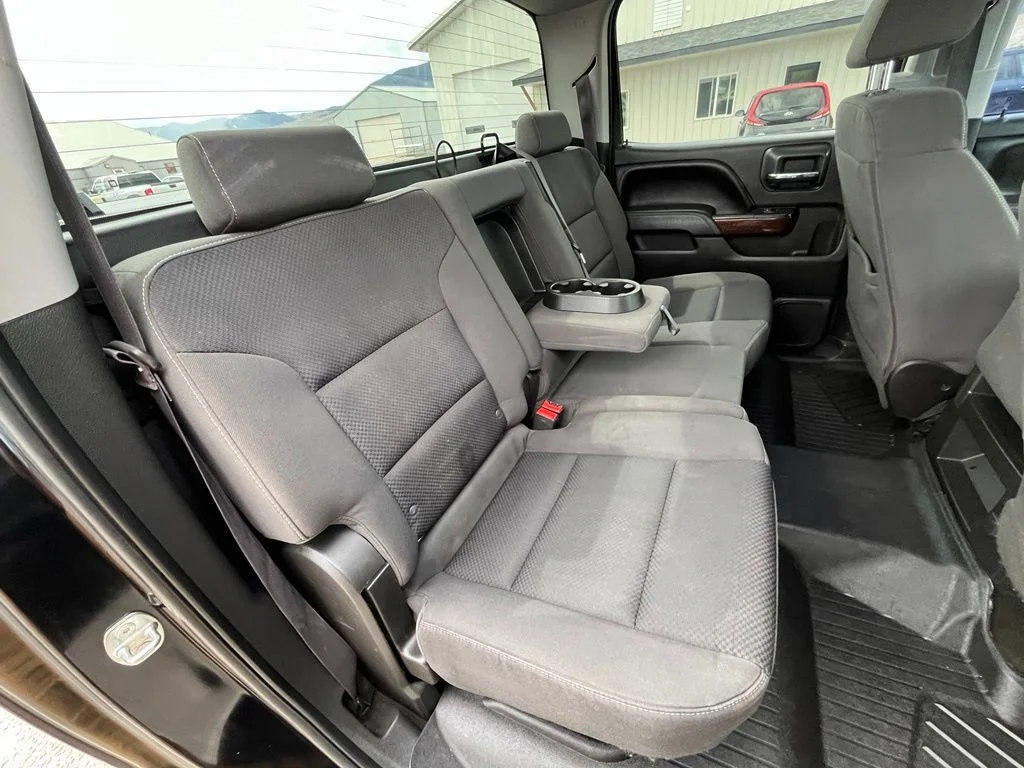 Used 2017 Black GMC SLE image 18