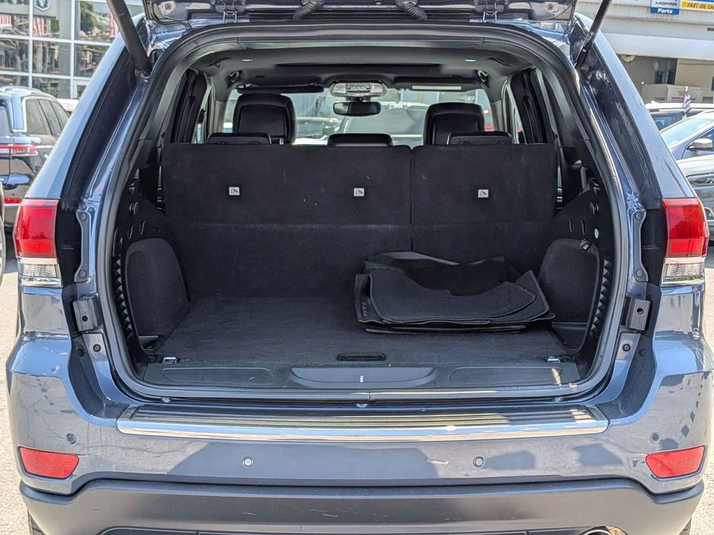 Used 2021 Blue Jeep Limited image 8