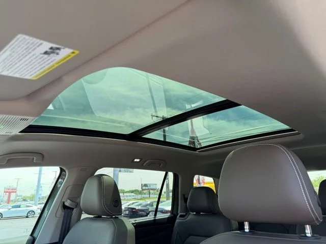 New 2026 Green Volkswagen 2.0T SEL image 7