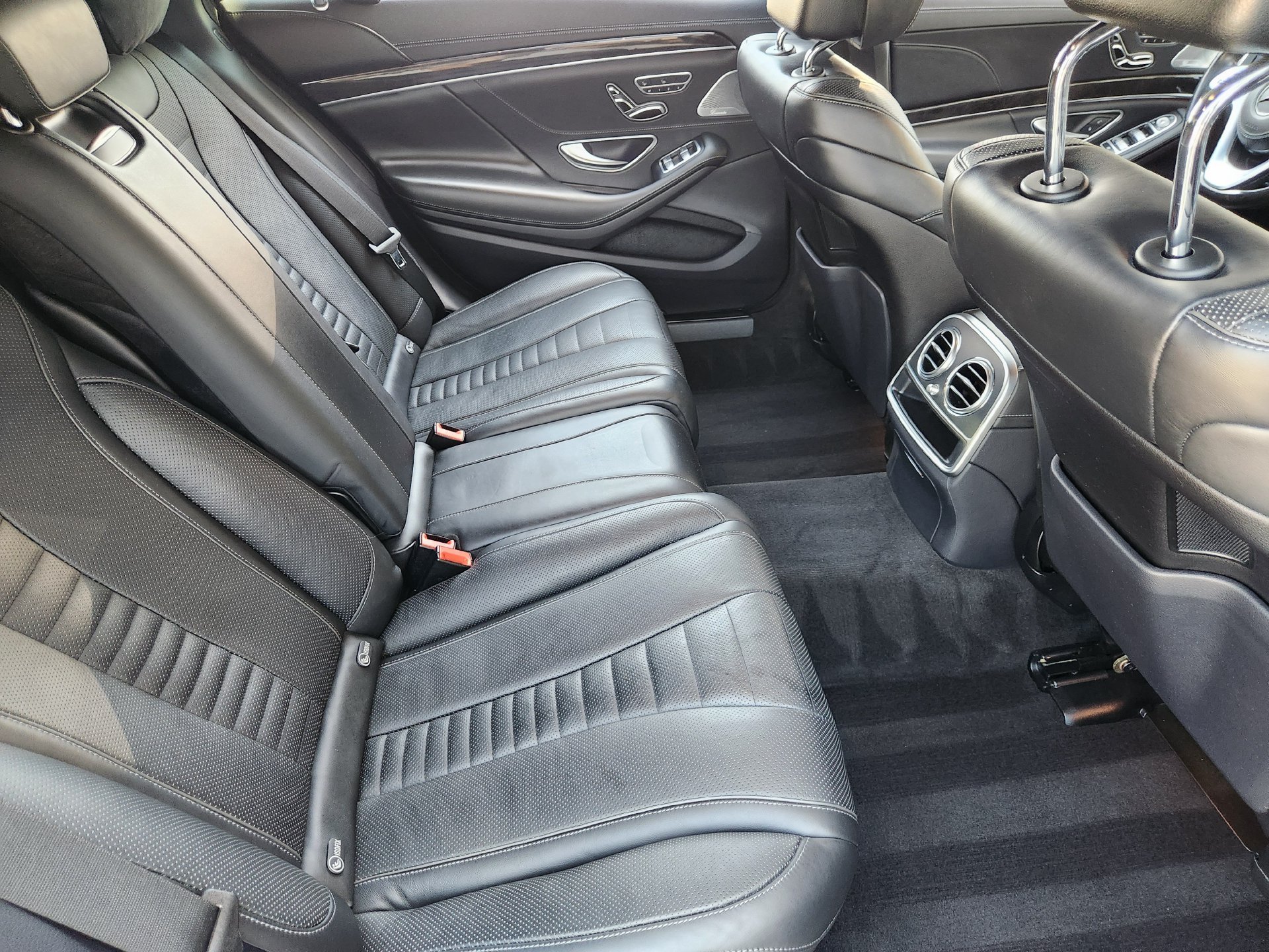Used 2020 Magnetite Black Metallic Mercedes-Benz S 560 image 31