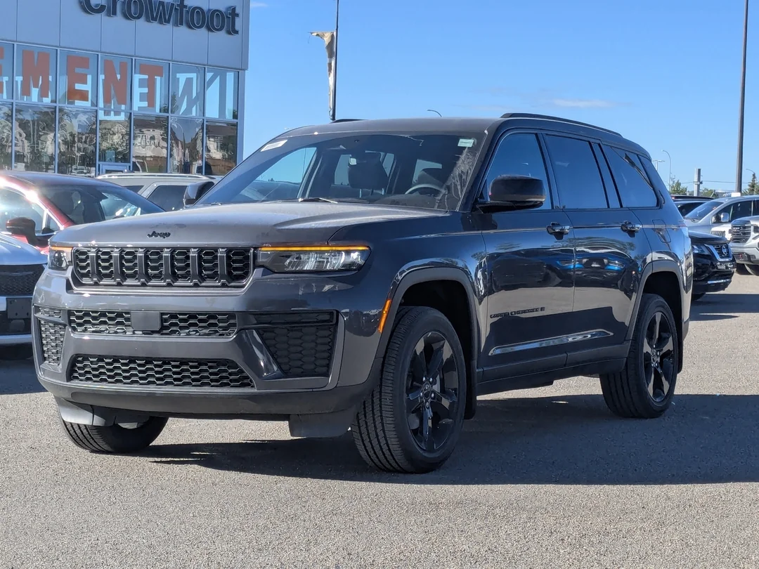 New 2026 Grey Jeep Altitude - - 4x4 - 20 Gloss Black Wheels - Remote Start - Capri Leatherette & More! image 4