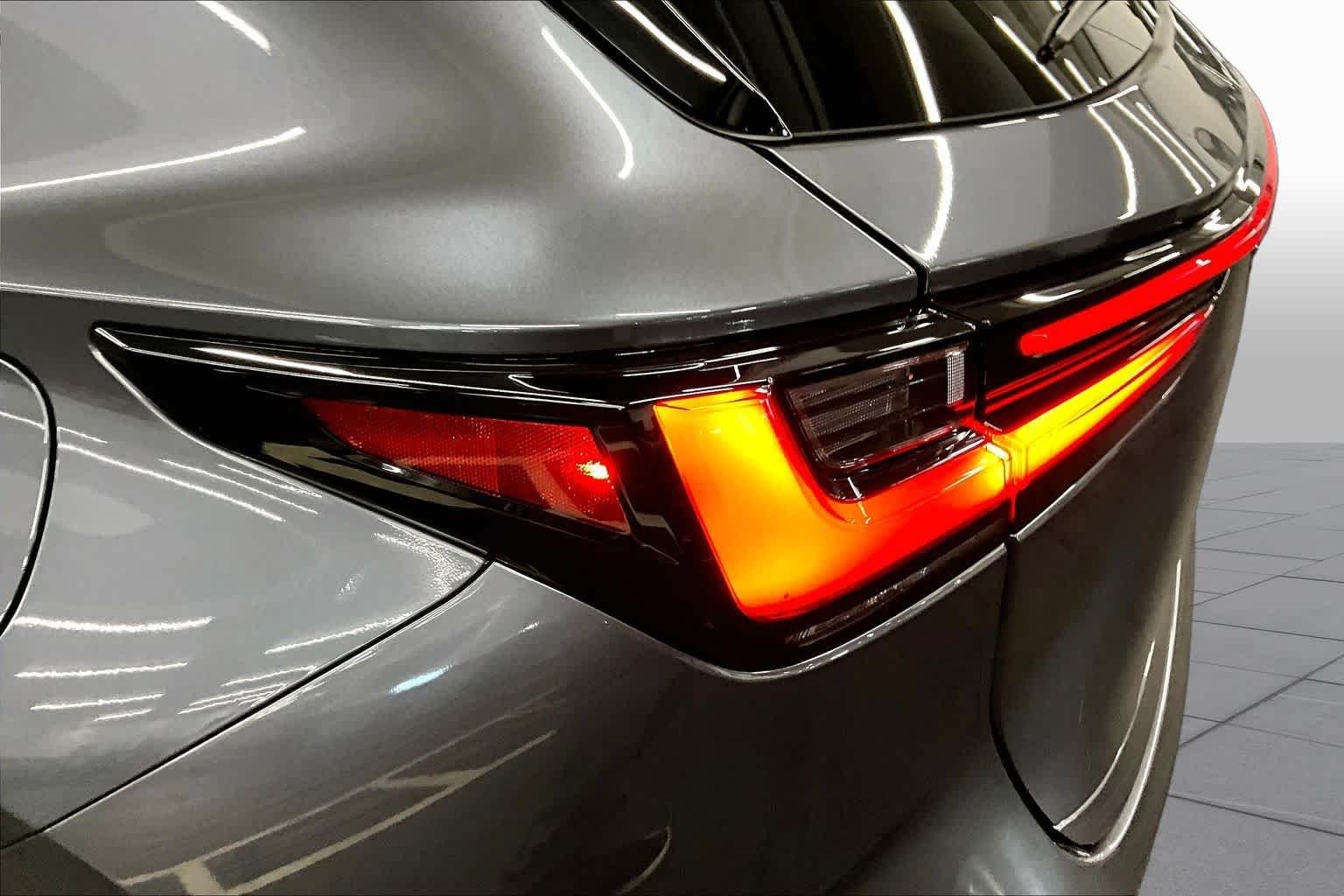 2026 Lexus NX Hybrid 350h - Photo 28