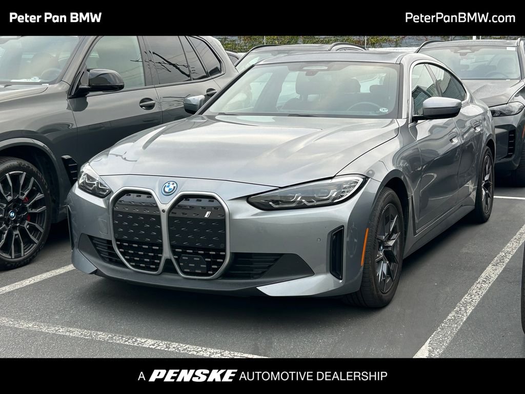 2023 BMW i4 eDrive35's photo