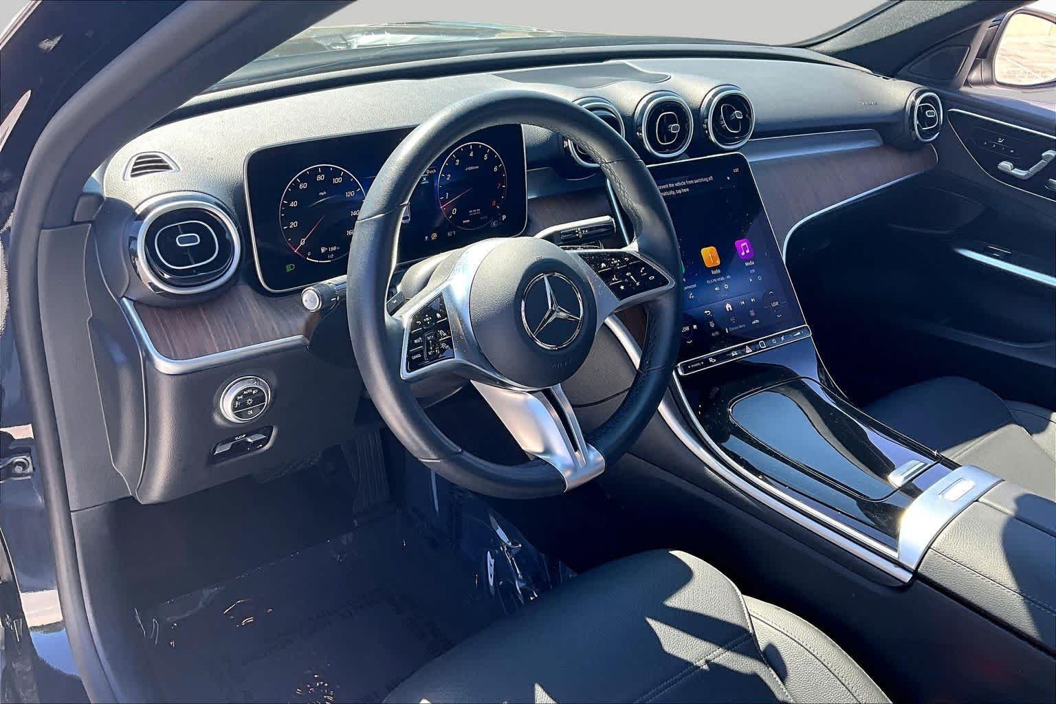 2025 Mercedes-Benz C-Class Sedan C 300 - Photo 18