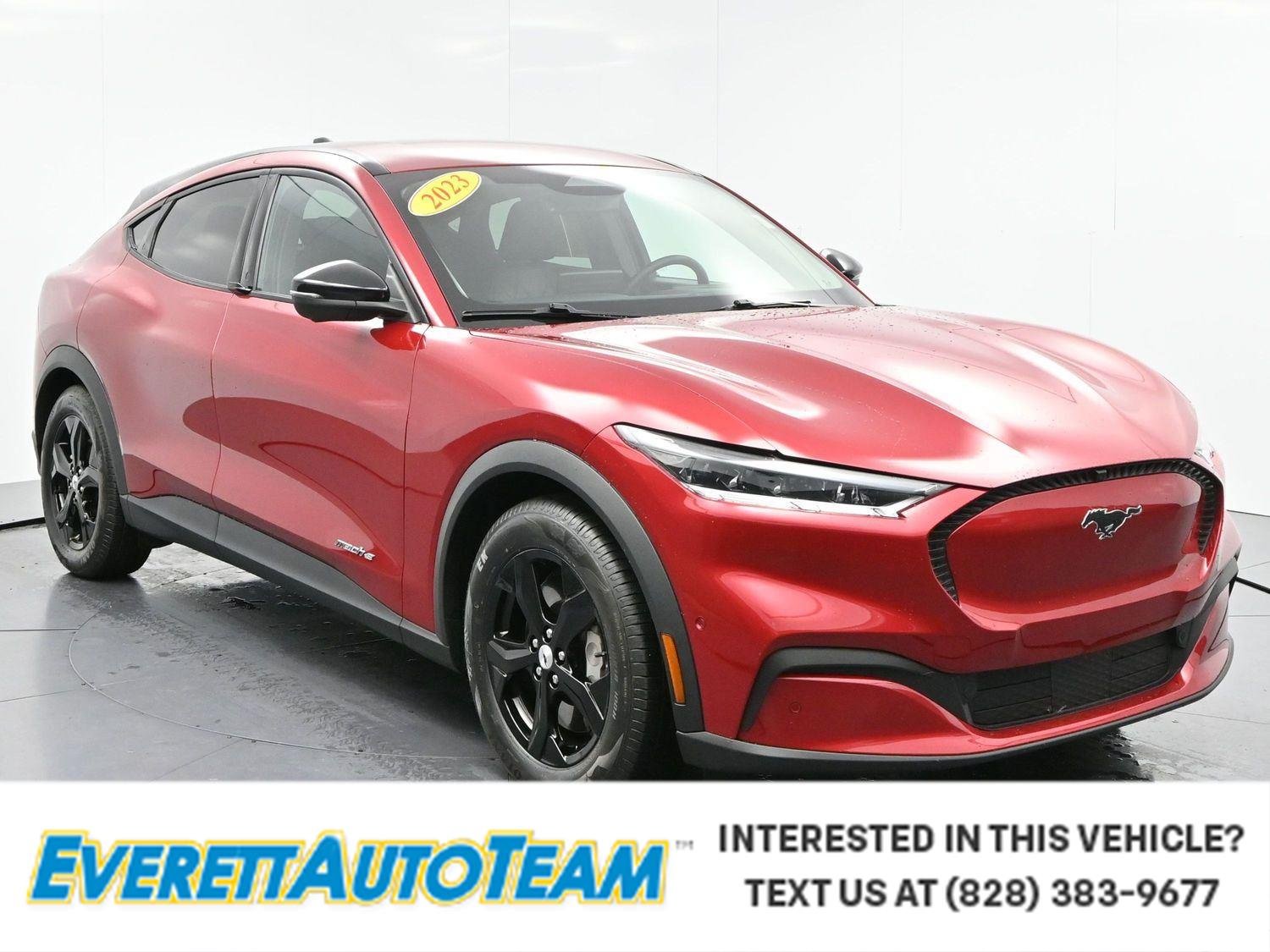 2023 Ford Mustang-Mach-e Select's photo