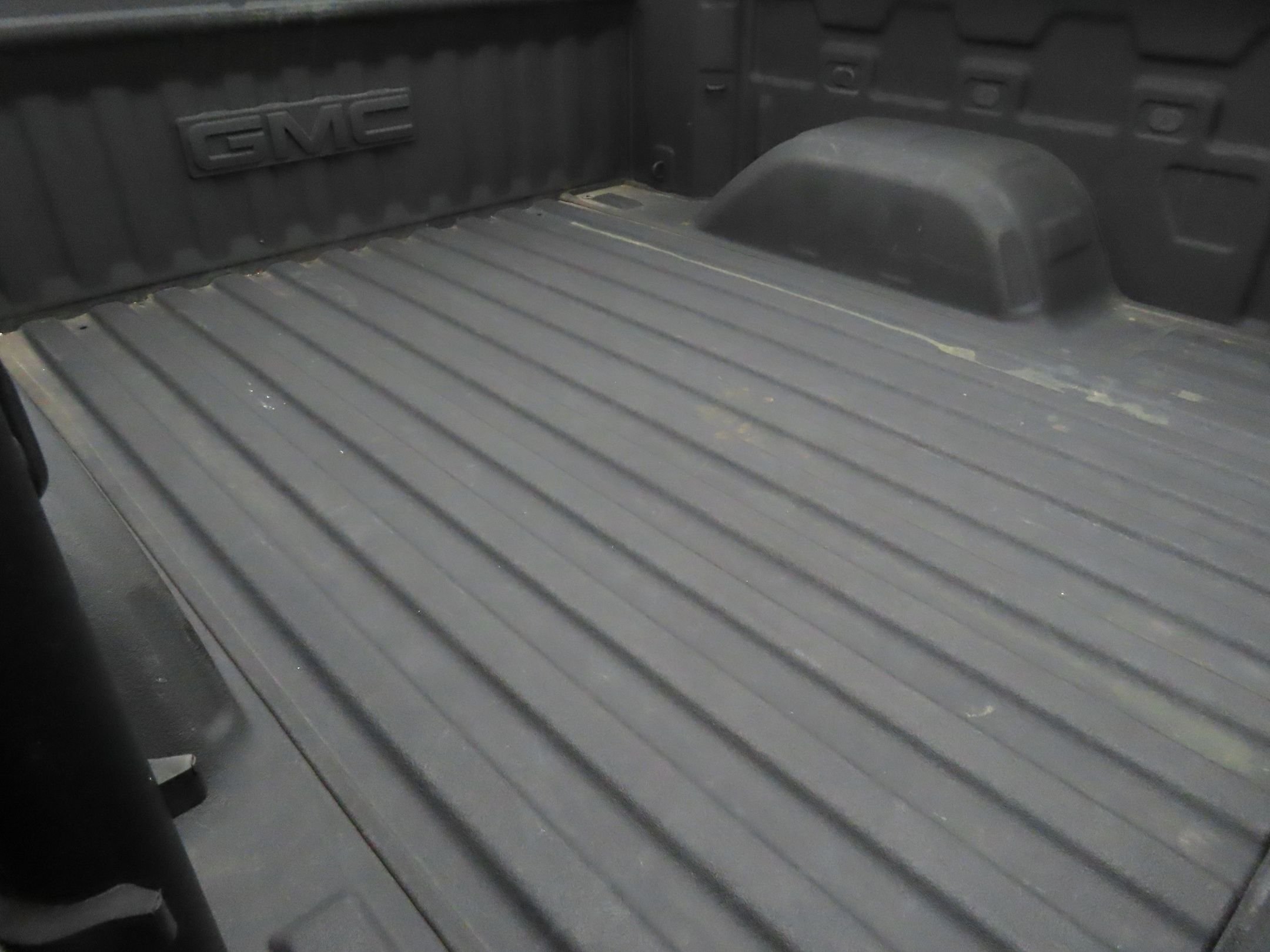 Used 2022 Blue GMC SLT image 23