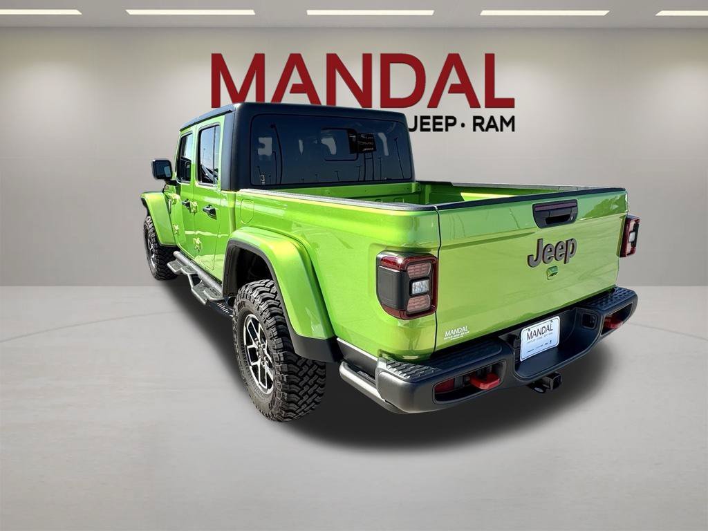 Used 2025 Green Jeep Rubicon image 8