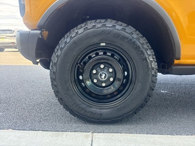 Used 2022 Orange Ford Black Diamond image 9