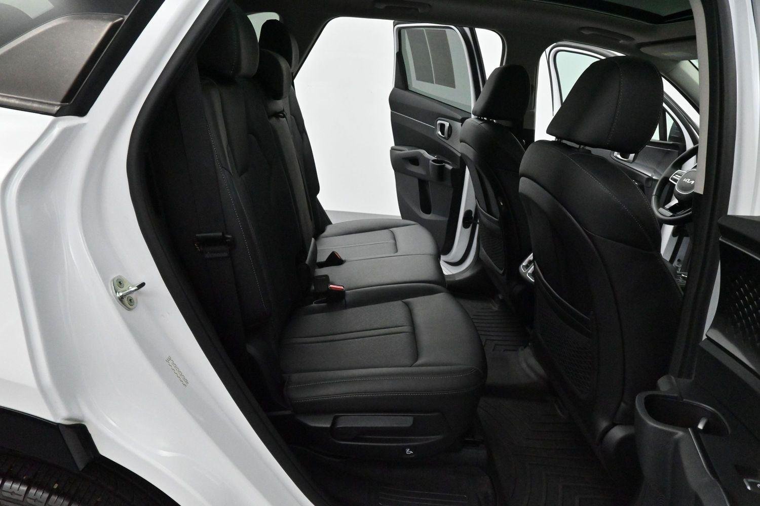 Used 2022 Glacial White Pearl Kia S image 35