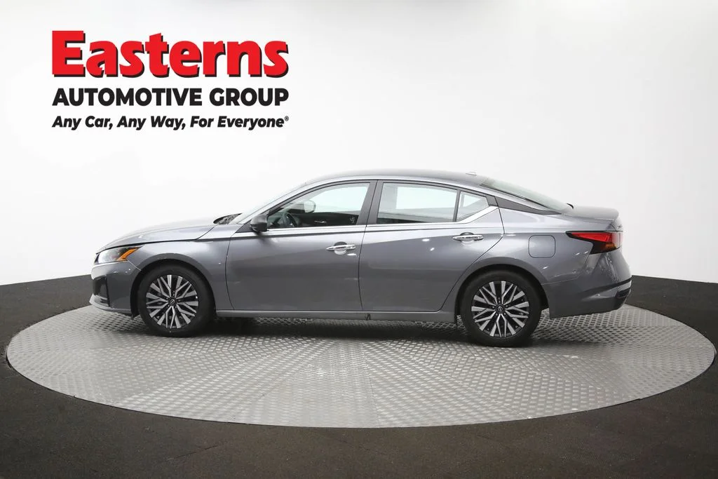 Used 2025 Gray Nissan 2.5 SV image 60