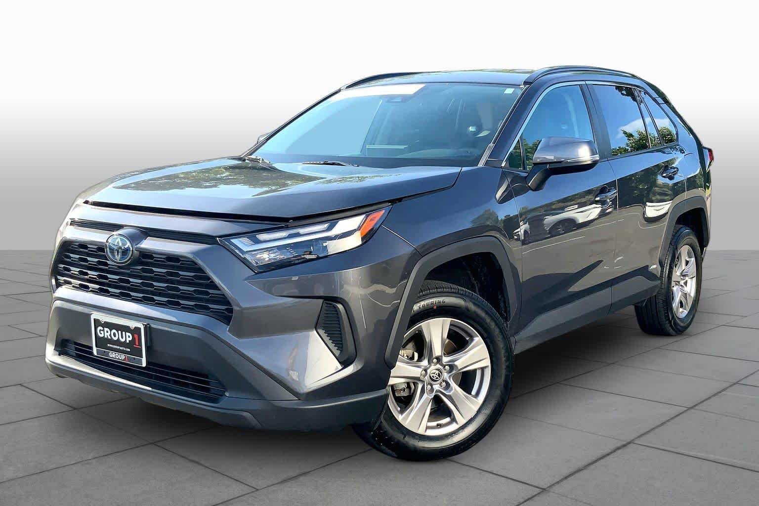 Used 2022 Magnetic Gray Metallic Toyota Hybrid XLE image 2