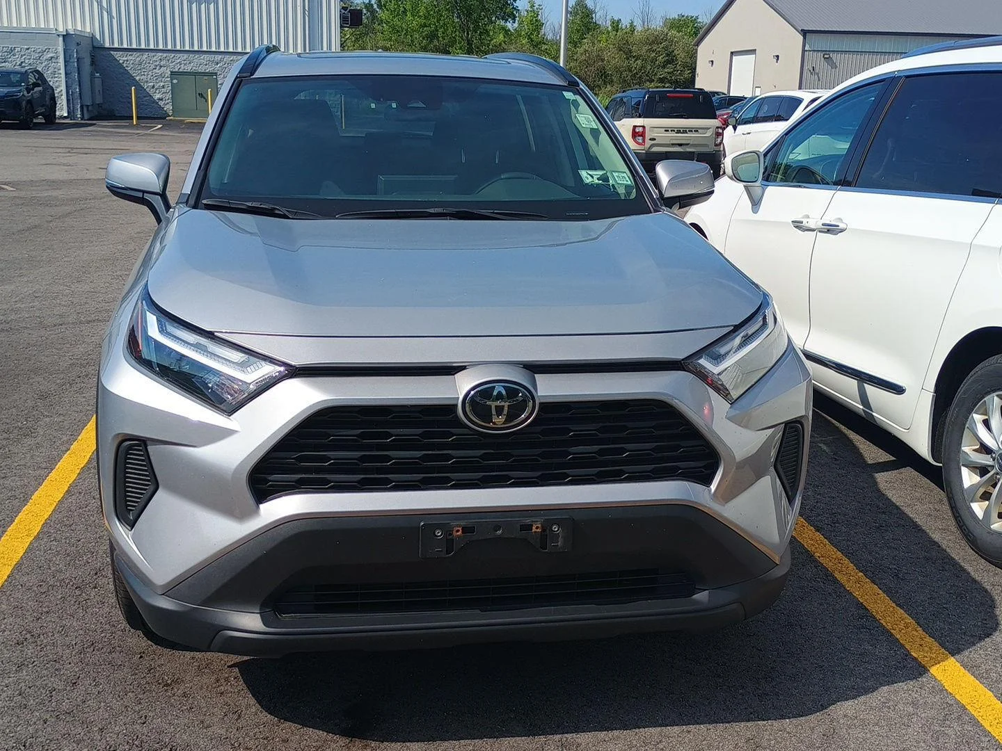 Used 2024 Silver Sky Metalli Toyota XLE image 2