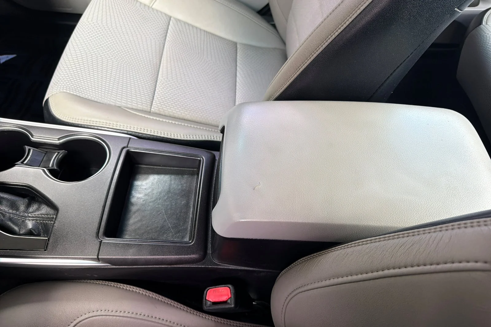 Used 2016 Gray Toyota SE image 25