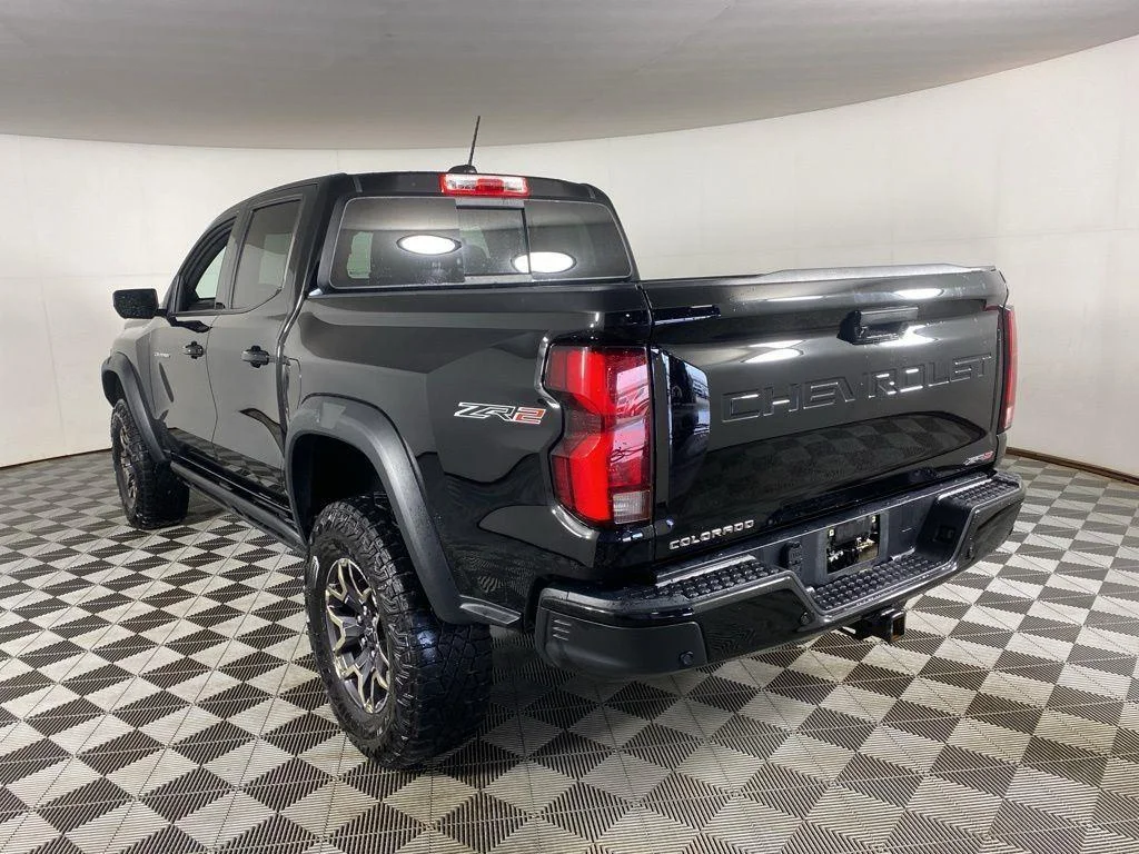 Used 2024 Black Chevrolet ZR2 image 5