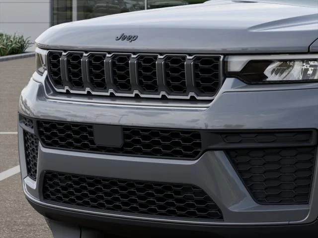 New 2027 Sting-Gray Clear-Coat Paint Jeep  image 37