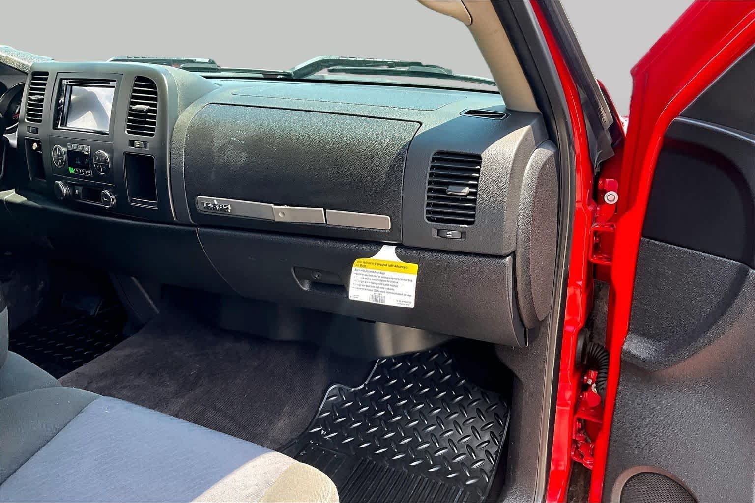 Used 2011 Fire Red GMC SLE image 18