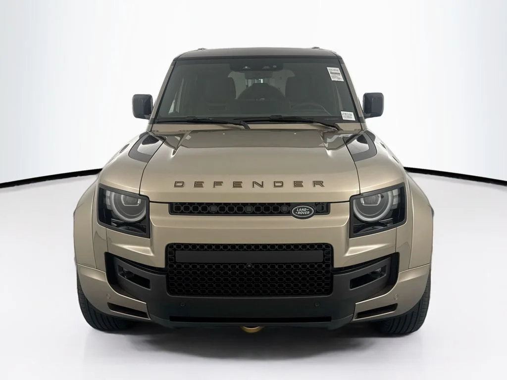 New 2026 Petra Copper Land Rover OCTA image 2