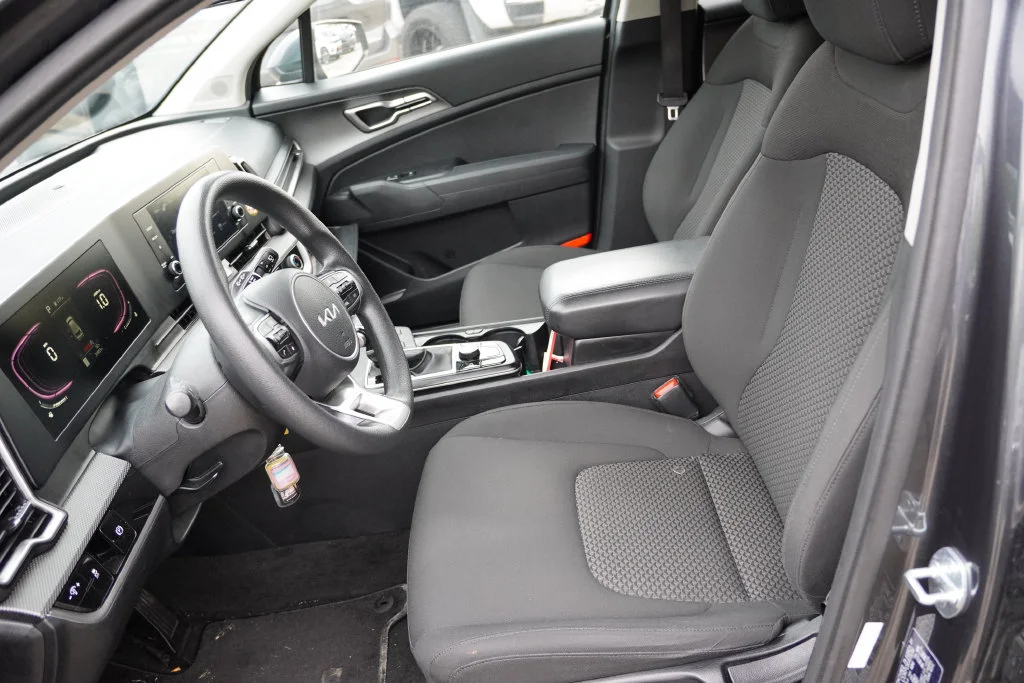 Certified Used 2023 Gravity Gray Kia LX image 4