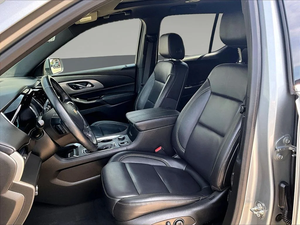 Used 2023 Gray Chevrolet LT Leather image 25