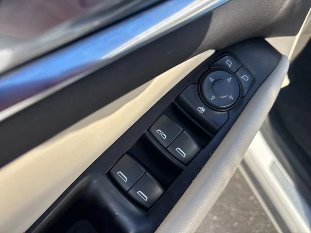 Used 2023 (Includes Satin Nickel lower exterior accent color.) Buick Essence image 14