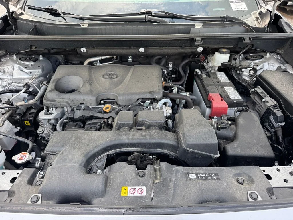 Used 2025 Silver Toyota XLE image 18