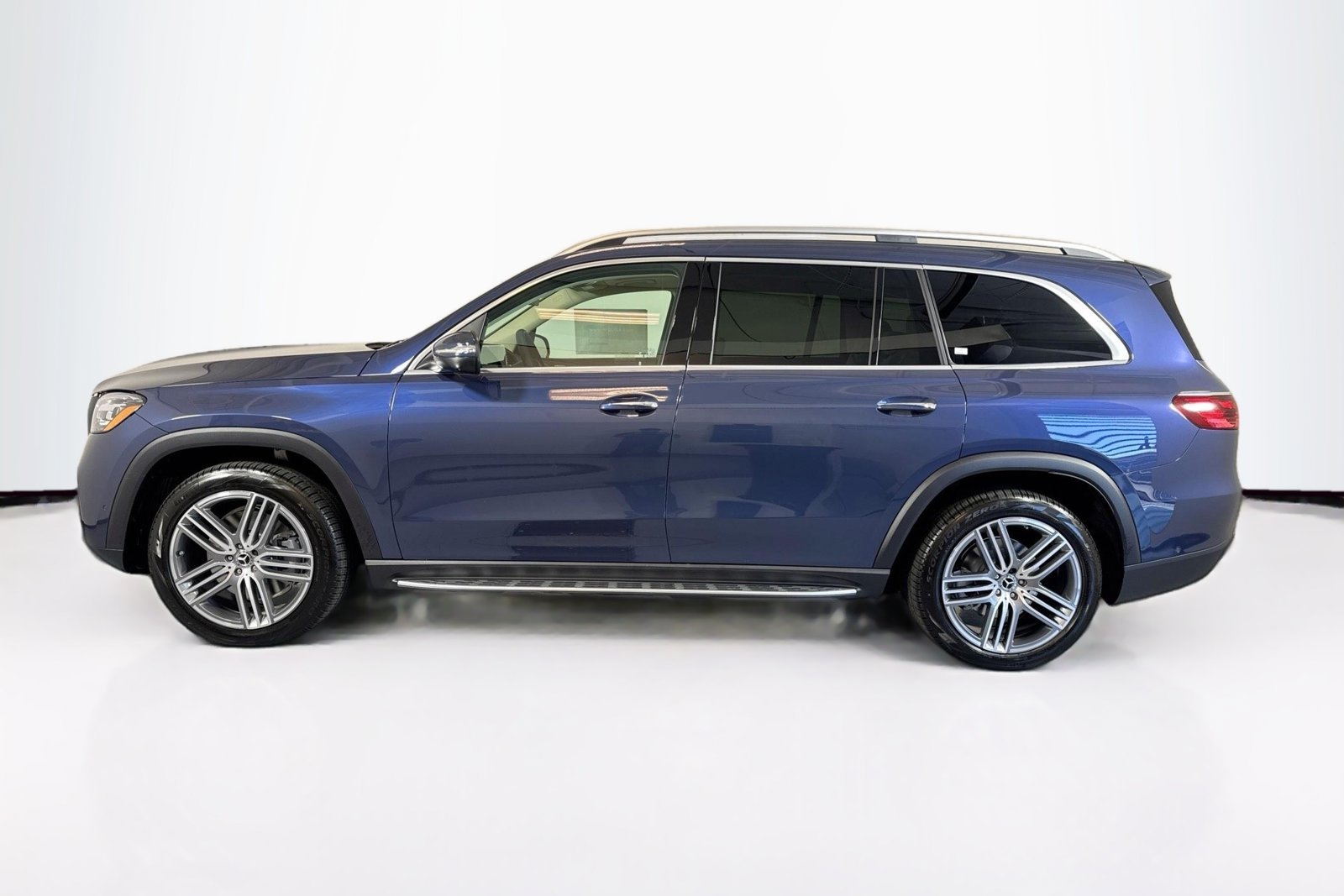 New 2026 Twilight Blue Metallic Mercedes-Benz GLS 450 image 5