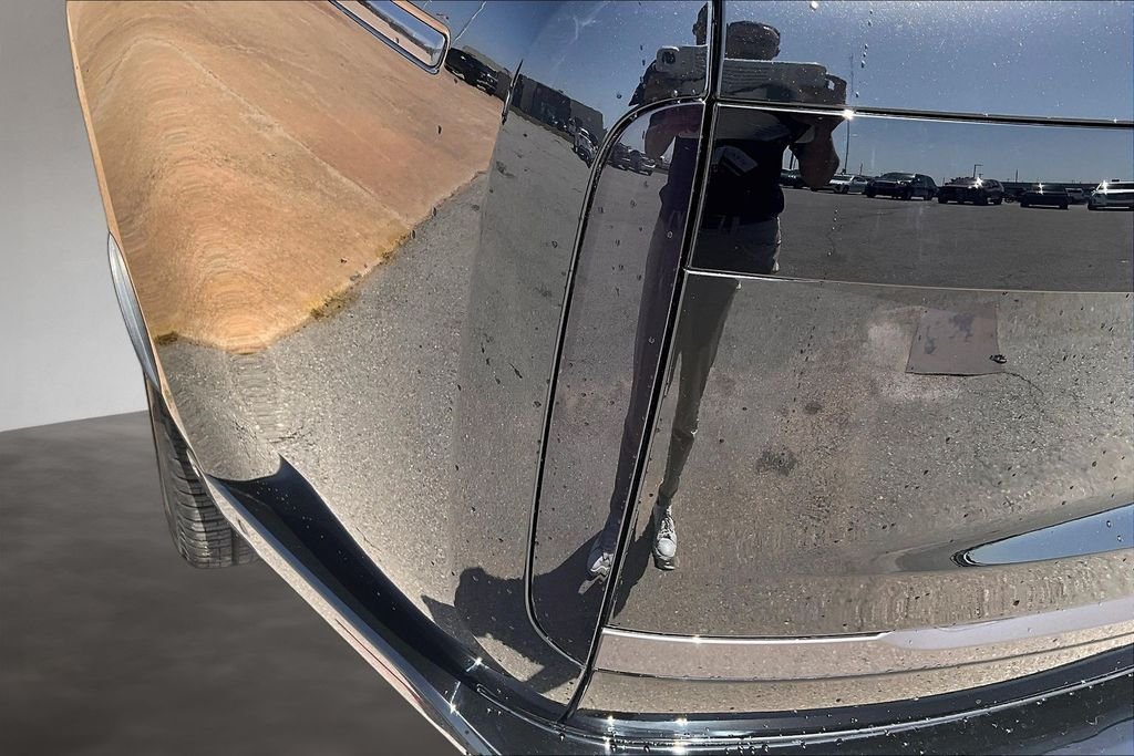 Used 2023 Black Land Rover SE image 30