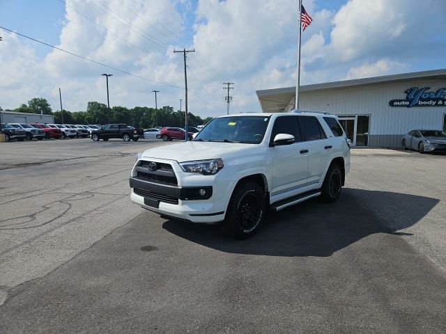 Used 2017 White Toyota  image 2