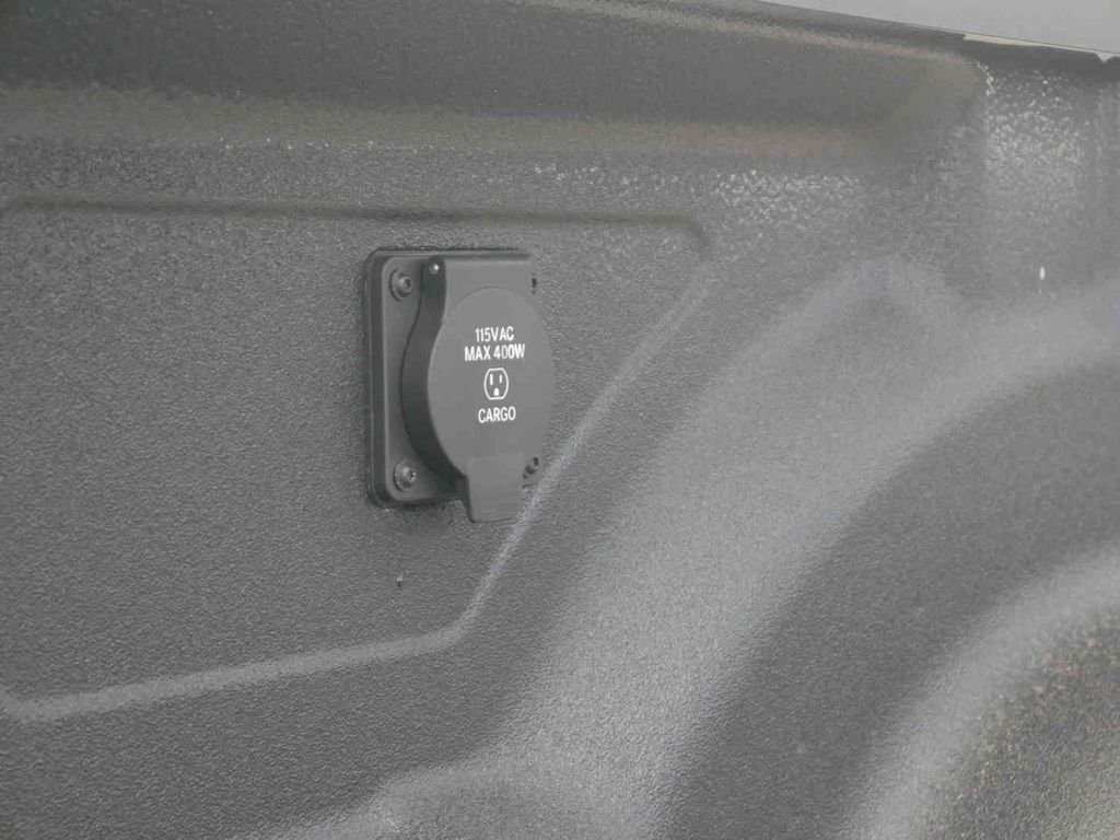 New 2026 Bright White Clear-Coat Exterior Paint RAM TRADESMAN image 10