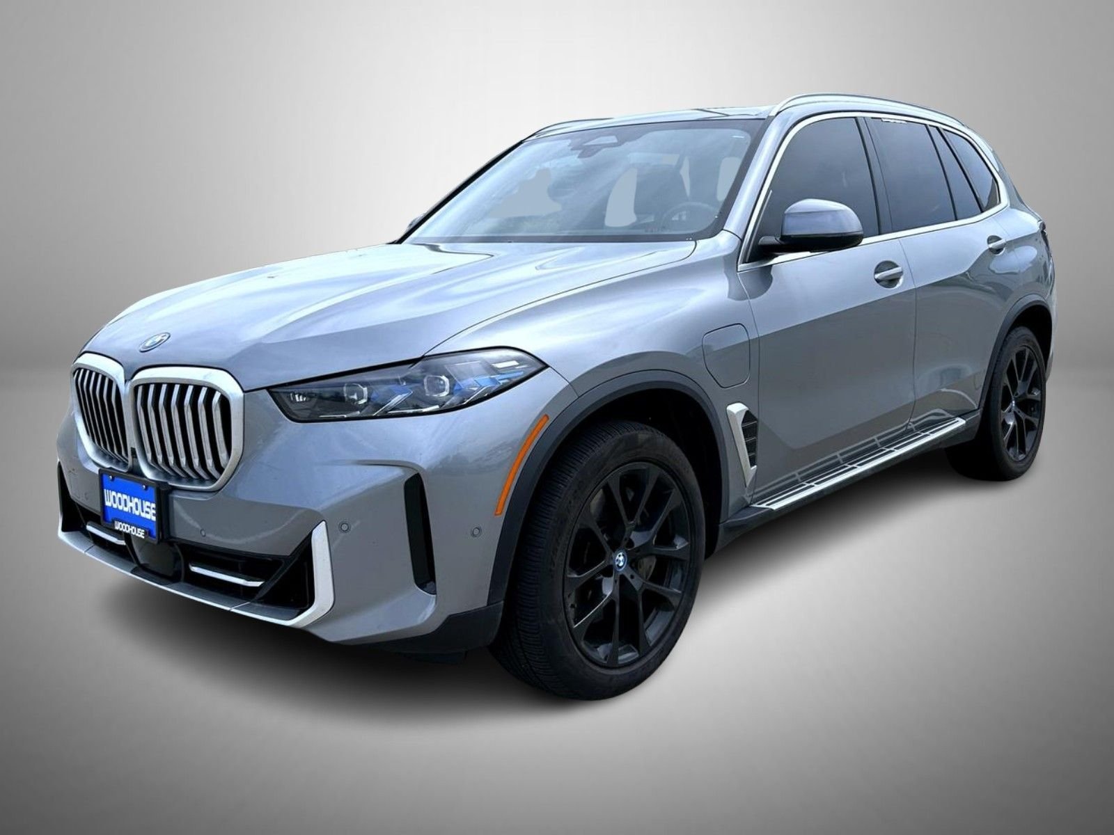 2025 BMW X5 xDrive50e's photo