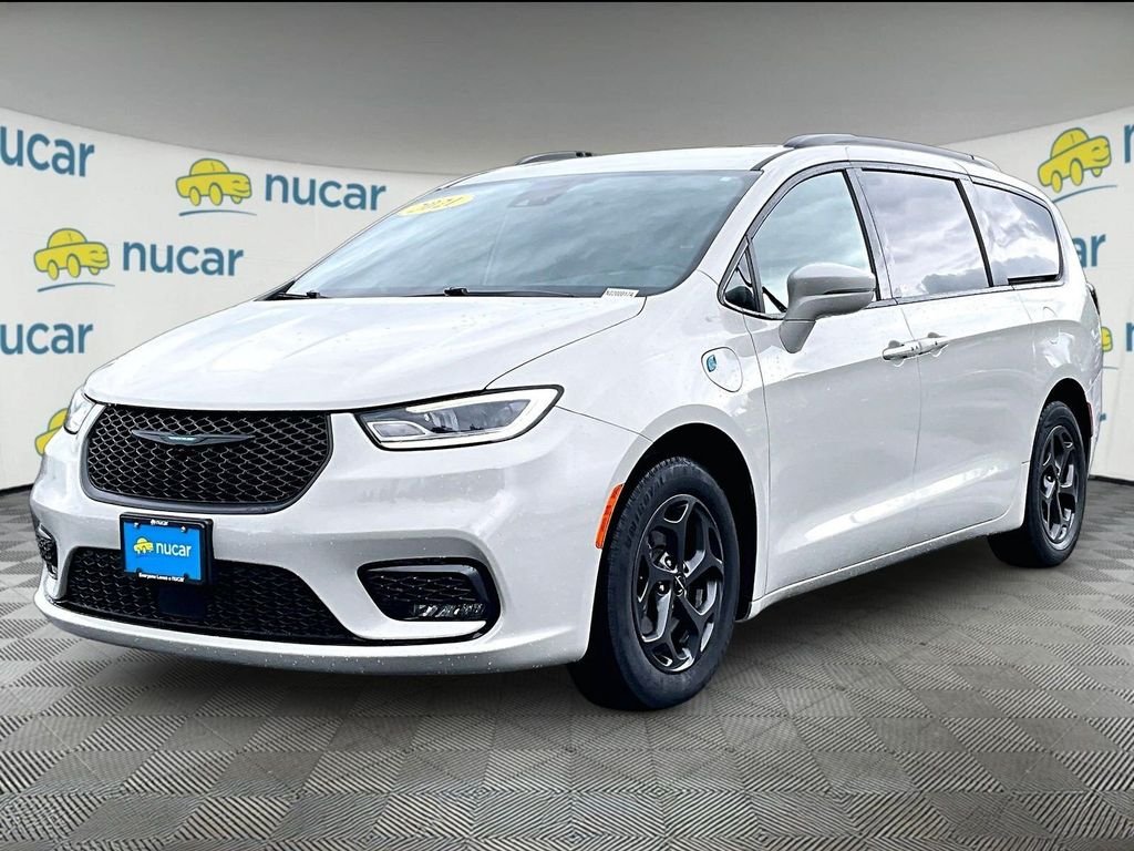 Used 2021 White Chrysler Touring image 3