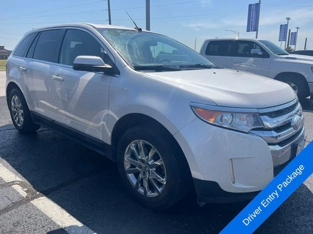 Used 2014 White Platinum Clearcoat Metallic Ford Limited image 3