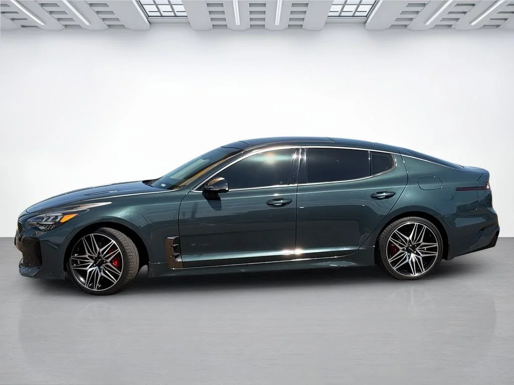 Used 2022 Ascot Green Kia GT1 image 5
