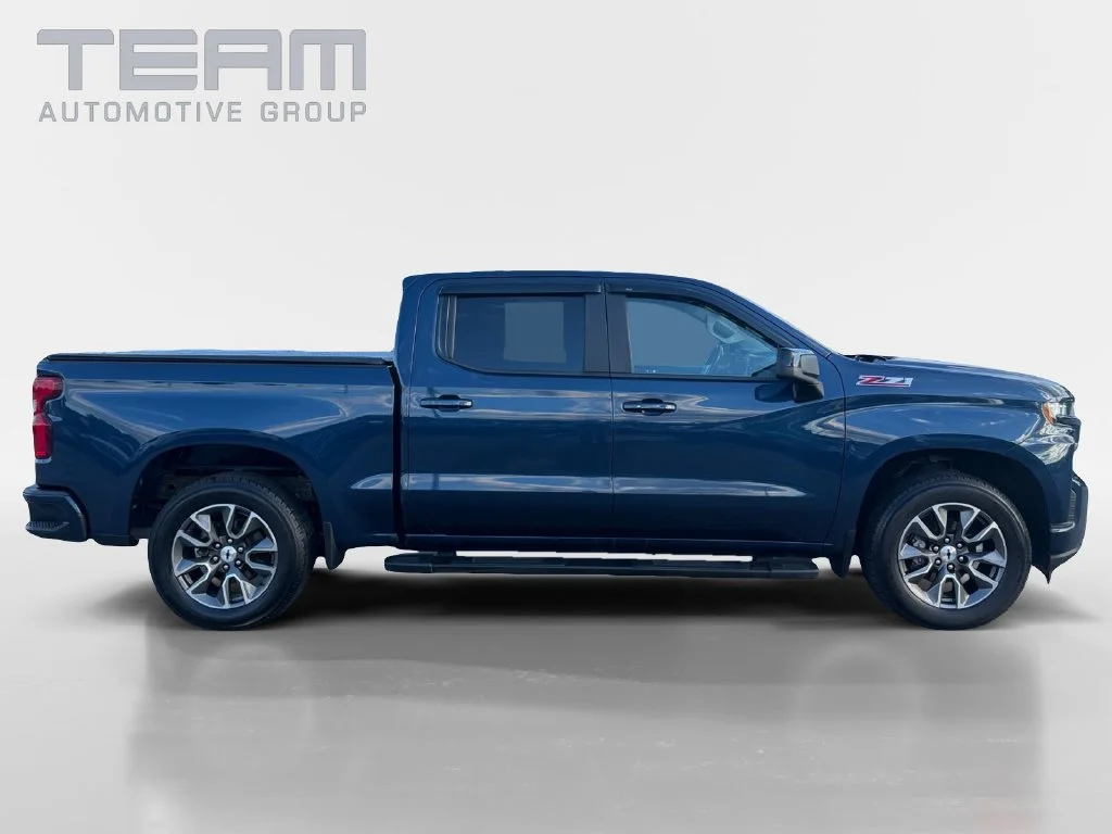 Used 2020 Blue Chevrolet RST image 8