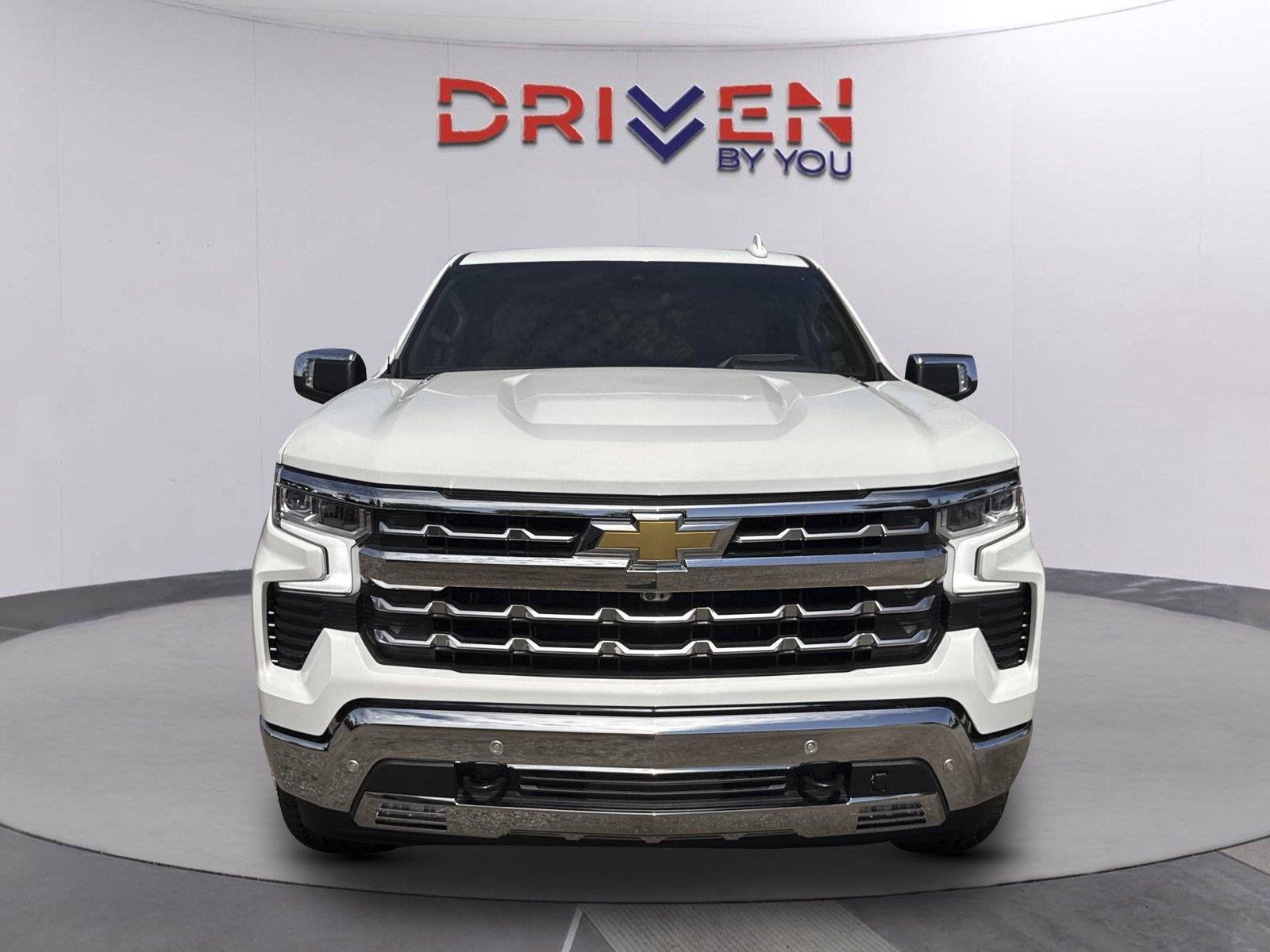 2026 Chevrolet Silverado 1500 LTZ - Photo 9