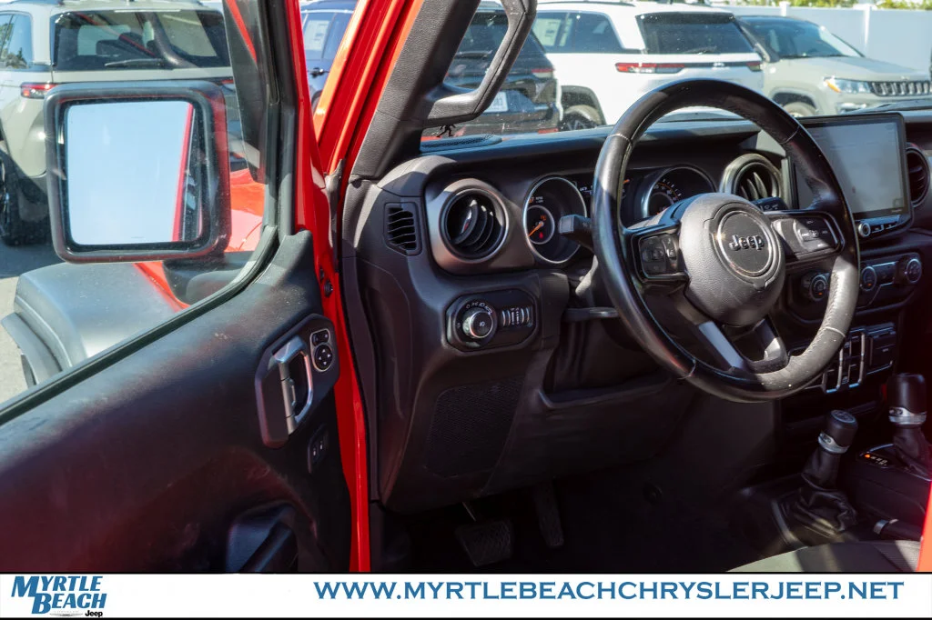 Used 2020 Red Clearcoat Jeep Unlimited Sport S image 16