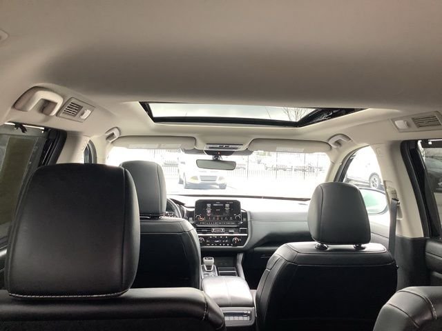 2024 Nissan Pathfinder SL - Photo 9